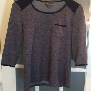 Market and Spruce navy top